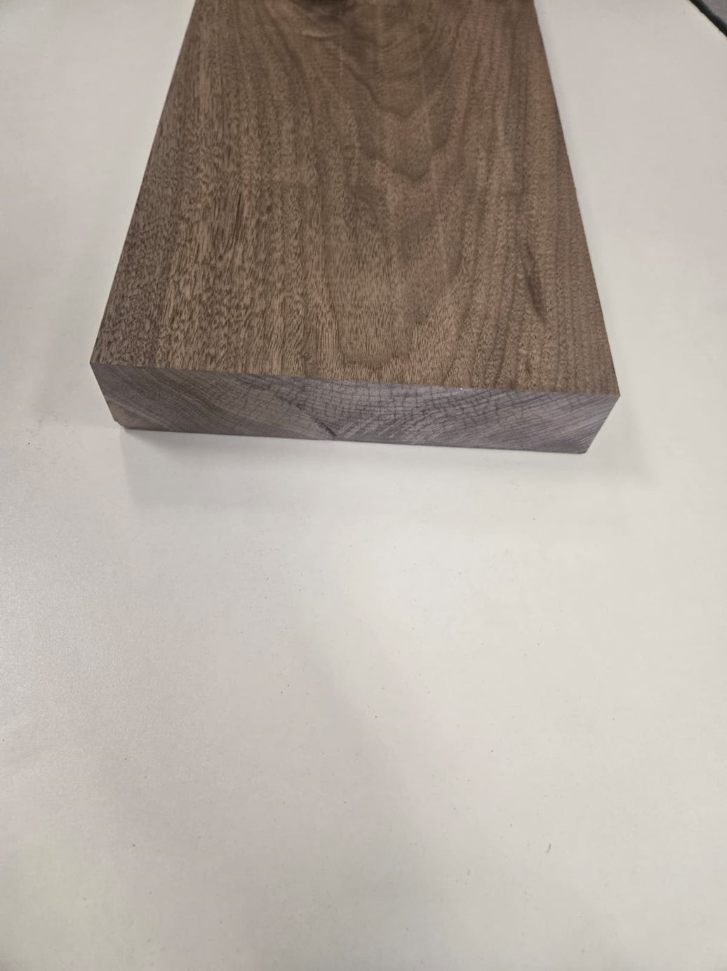 Prime Walnut 8x4