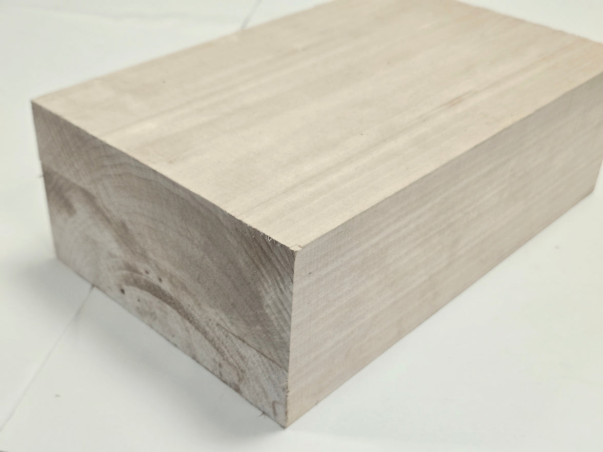 Basswood 1" Thickness (4/4) 2" Thickness (8/4) and 4" Thickness