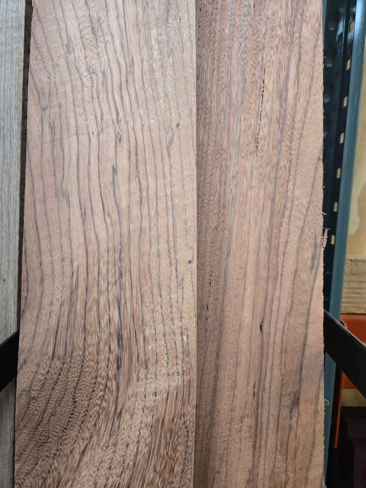 Ebiara 1" Thickness (4/4)